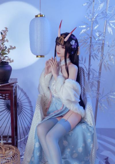 我让最想被拥抱的男人威胁了